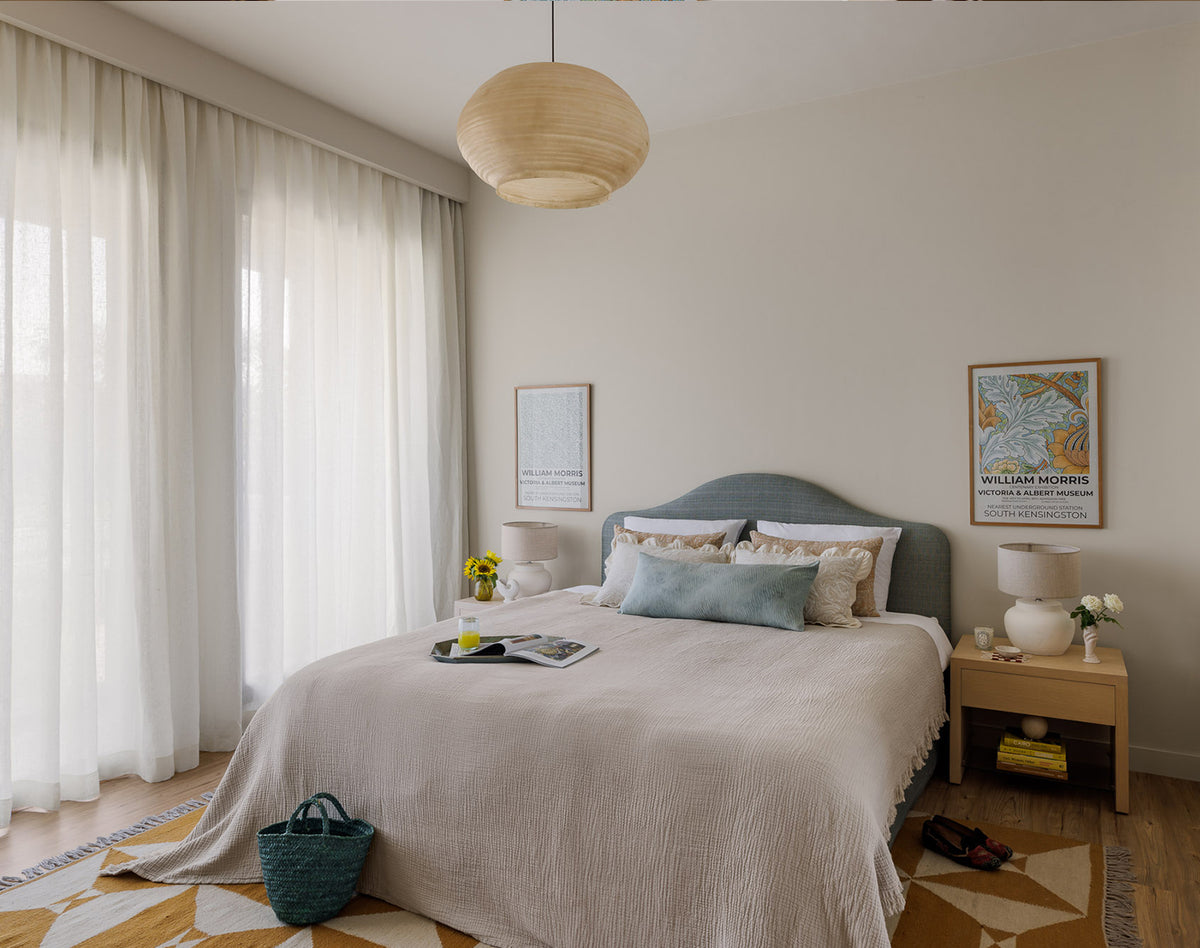 Cabriole Headboard